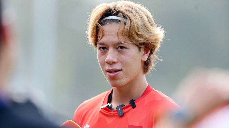 su-truong-thanh-cua-le-viktor-va-hanh-trinh-huong-toi-ban