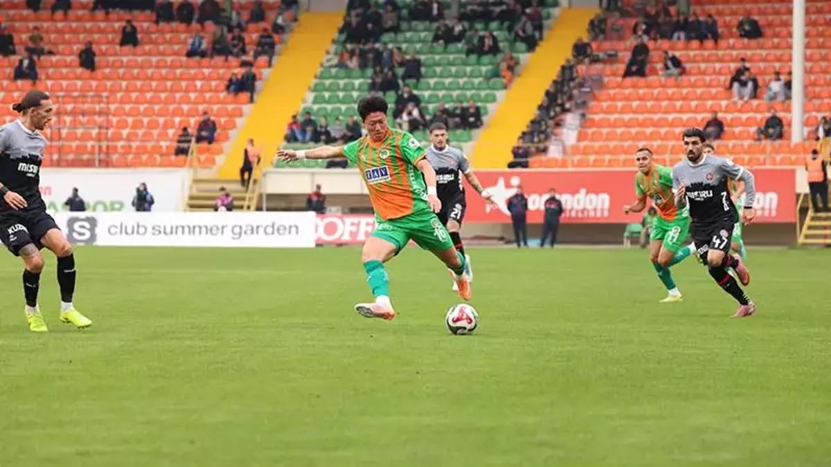 nhan-dinh-soi-keo-alanyaspor-vs-karagumruk-luc-5h00-ngay-13-1-2026